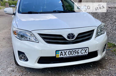 Седан Toyota Corolla 2011 в Лозовой