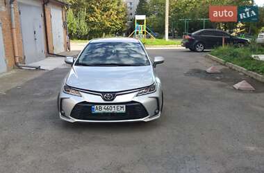 Седан Toyota Corolla 2019 в Виннице