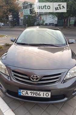 Седан Toyota Corolla 2011 в Черкассах