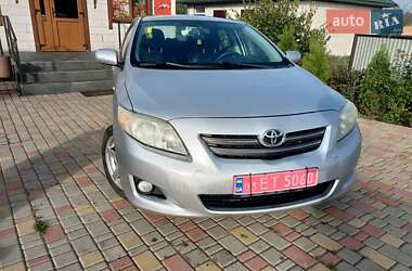 Седан Toyota Corolla 2008 в Вараше