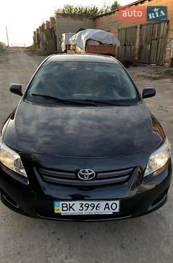 Седан Toyota Corolla 2008 в Рівному