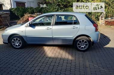Хетчбек Toyota Corolla 2006 в 