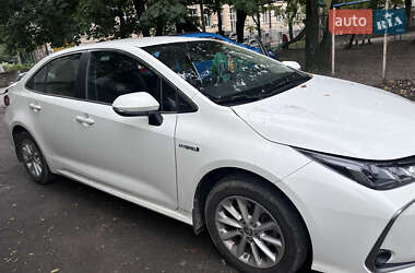 Седан Toyota Corolla 2020 в Львове