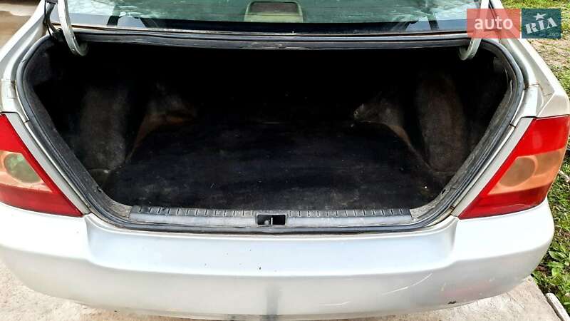 Седан Toyota Corolla 2004 в Одесі