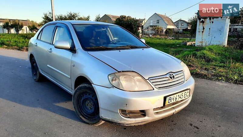 Седан Toyota Corolla 2004 в Одесі