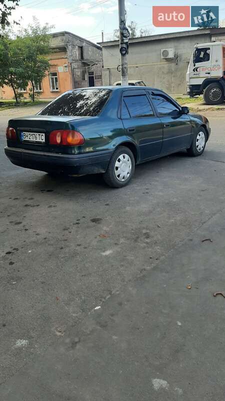 Седан Toyota Corolla 1997 в Одессе