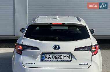 Универсал Toyota Corolla 2021 в Киеве