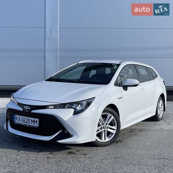 Универсал Toyota Corolla 2021 в Киеве