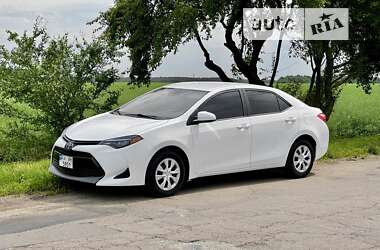 Седан Toyota Corolla 2018 в Києві