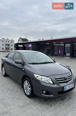 Седан Toyota Corolla 2008 в Львове