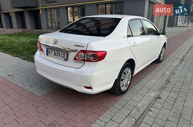 Седан Toyota Corolla 2012 в Івано-Франківську