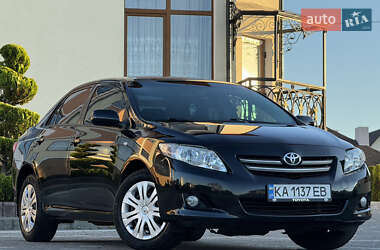 Седан Toyota Corolla 2008 в Дрогобыче