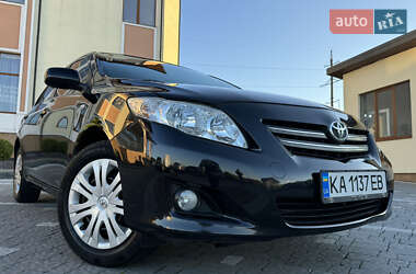 Седан Toyota Corolla 2008 в Дрогобыче