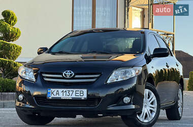 Седан Toyota Corolla 2008 в Дрогобыче