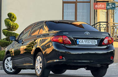 Седан Toyota Corolla 2008 в Дрогобыче