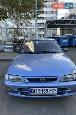 Хэтчбек Toyota Corolla 1996 в 