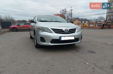 Седан Toyota Corolla 2012 в 