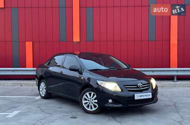 Седан Toyota Corolla 2008 в Киеве