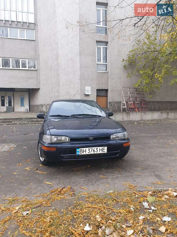 Лифтбек Toyota Corolla 1995 в Одессе