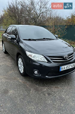 Седан Toyota Corolla 2013 в Кропивницком