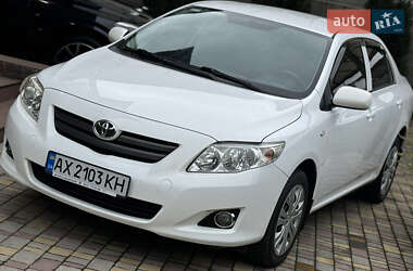 Седан Toyota Corolla 2009 в Днепре