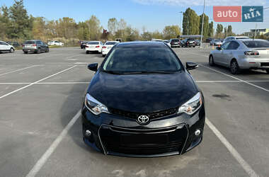 Toyota Corolla 2015