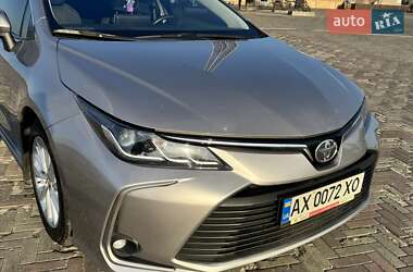 Седан Toyota Corolla 2019 в Києві