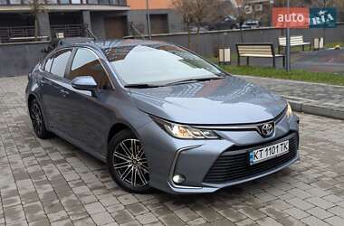 Седан Toyota Corolla 2019 в Івано-Франківську