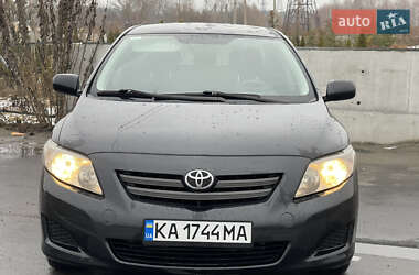 Седан Toyota Corolla 2007 в Киеве