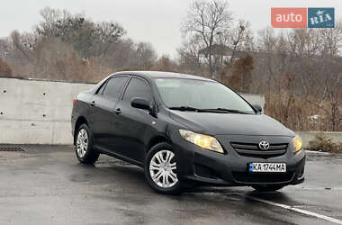 Седан Toyota Corolla 2007 в Киеве