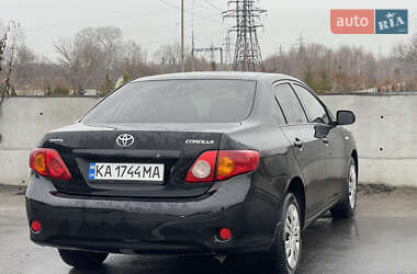 Седан Toyota Corolla 2007 в Киеве