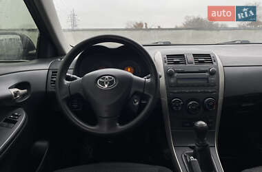 Седан Toyota Corolla 2007 в Киеве