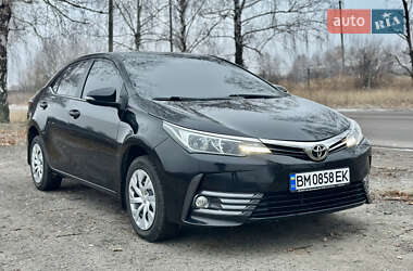 Седан Toyota Corolla 2017 в Сумах