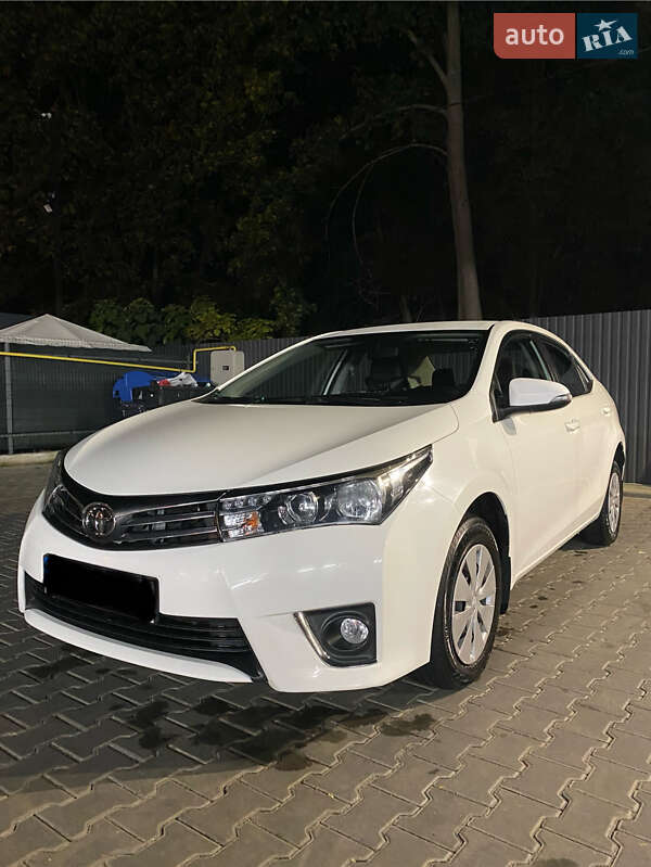 Седан Toyota Corolla 2015 в Одессе