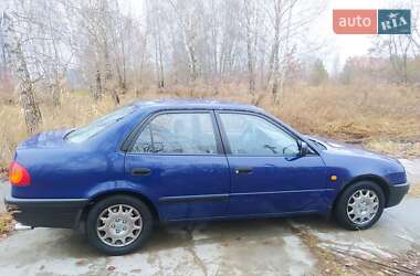 Седан Toyota Corolla 1997 в Києві