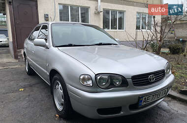 Седан Toyota Corolla 2001 в Дніпрі