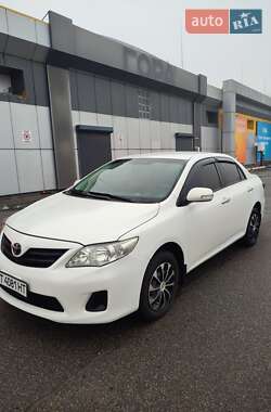 Седан Toyota Corolla 2012 в Львові