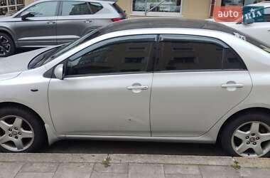 Седан Toyota Corolla 2008 в Харкові