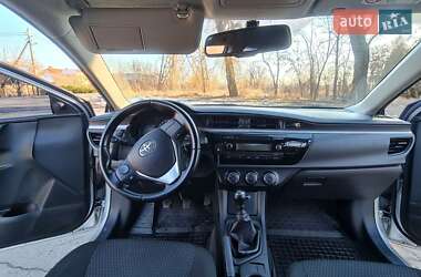 Седан Toyota Corolla 2013 в Кривому Розі