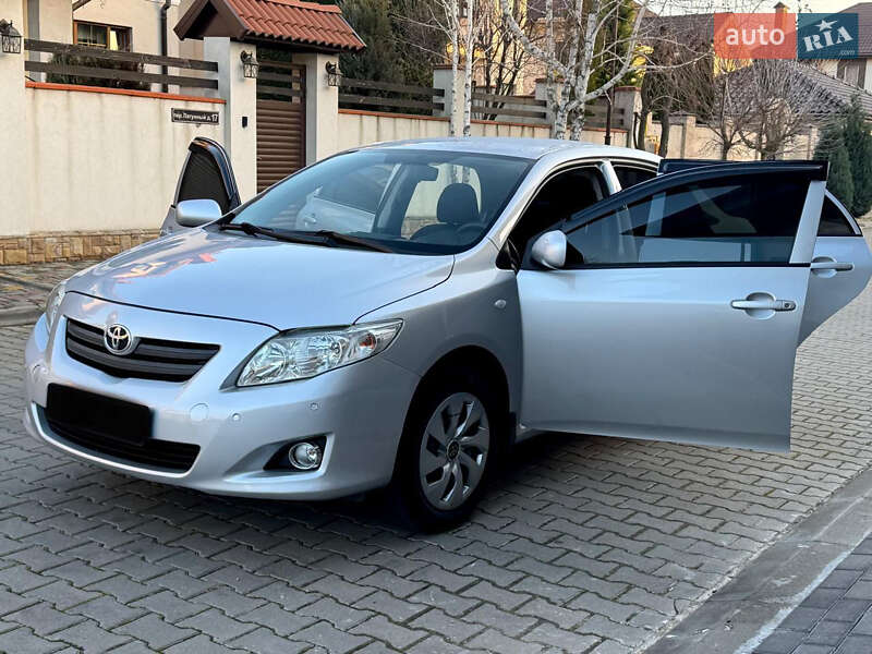 Седан Toyota Corolla 2008 в 