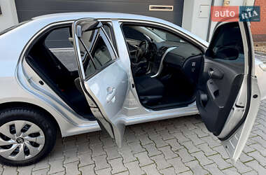 Седан Toyota Corolla 2008 в 