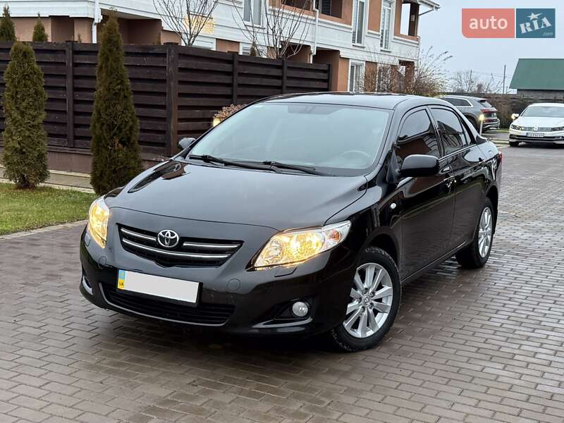 Седан Toyota Corolla 2007 в Мукачевому