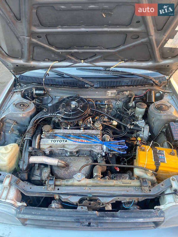 Седан Toyota Corolla 1988 в Вінниці