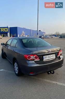 Седан Toyota Corolla 2011 в Запоріжжі