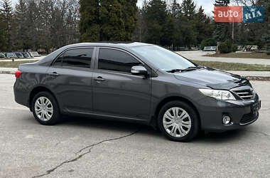 Седан Toyota Corolla 2011 в Днепре