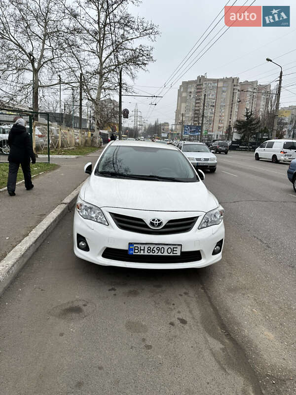 Седан Toyota Corolla 2013 в Одессе