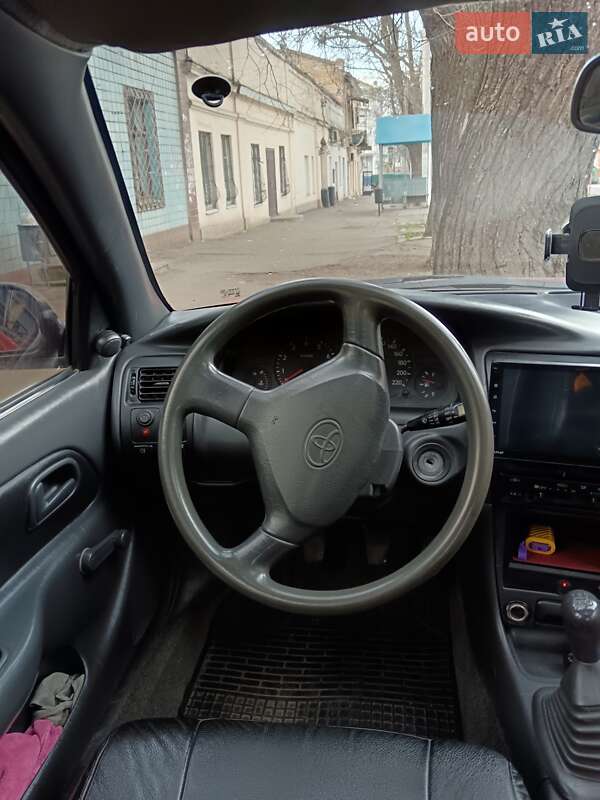 Хетчбек Toyota Corolla 1995 в Чернігові