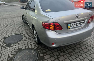 Седан Toyota Corolla 2008 в Львові