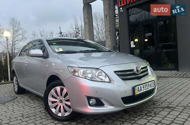 Седан Toyota Corolla 2008 в Львові