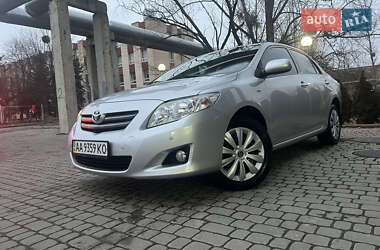 Седан Toyota Corolla 2008 в Львові